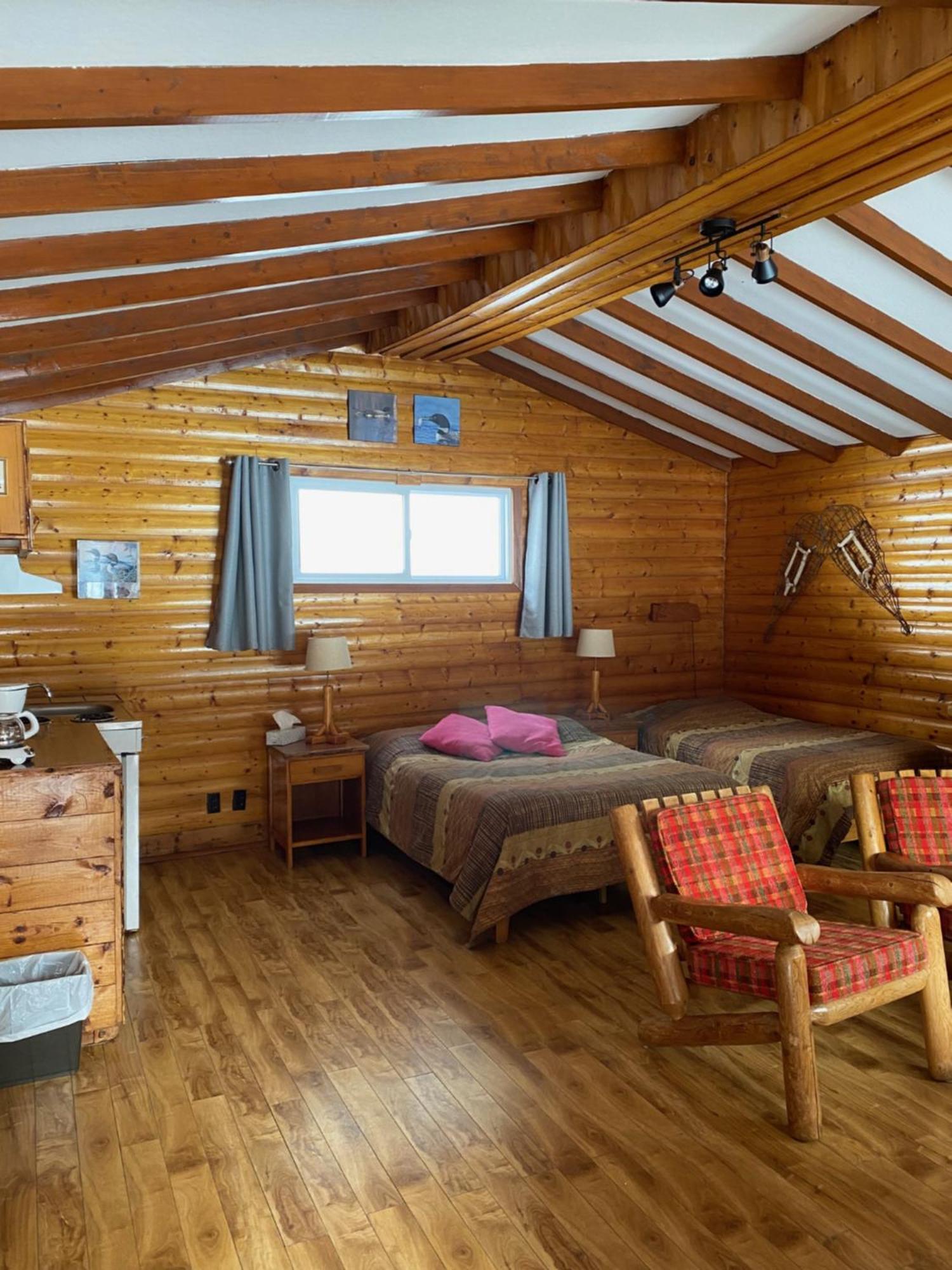 Kan-A-Mouche Pourvoirie Auberge Et Chalets Saint-Michel Δωμάτιο φωτογραφία